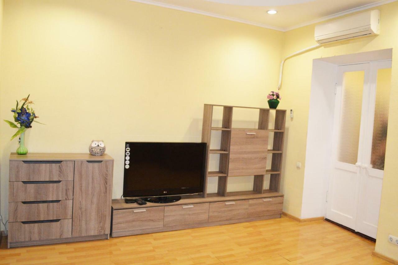 Owl Home Odessa Cozy Spacious Apartment In A Quiet Center Between Deribasovskaya And Privoz Екстериор снимка